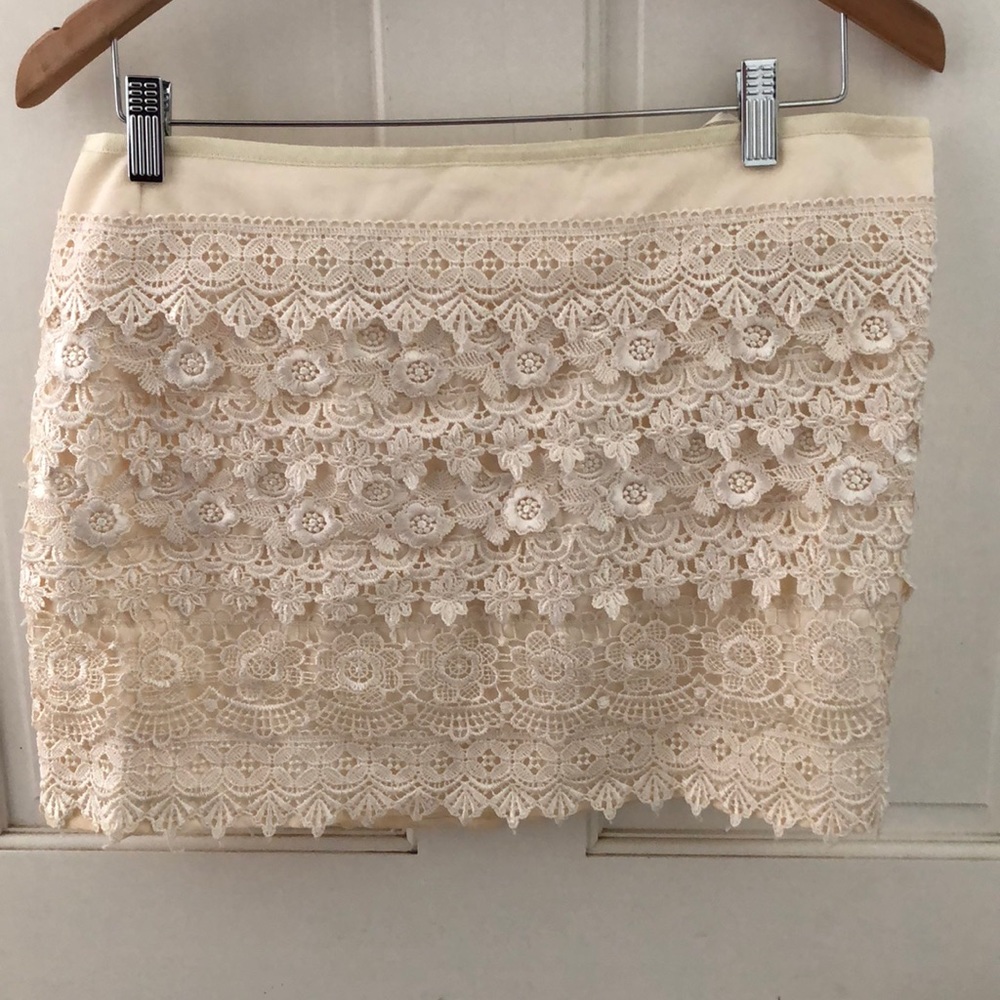 Sans Souci Embroidered Skirt. Size L